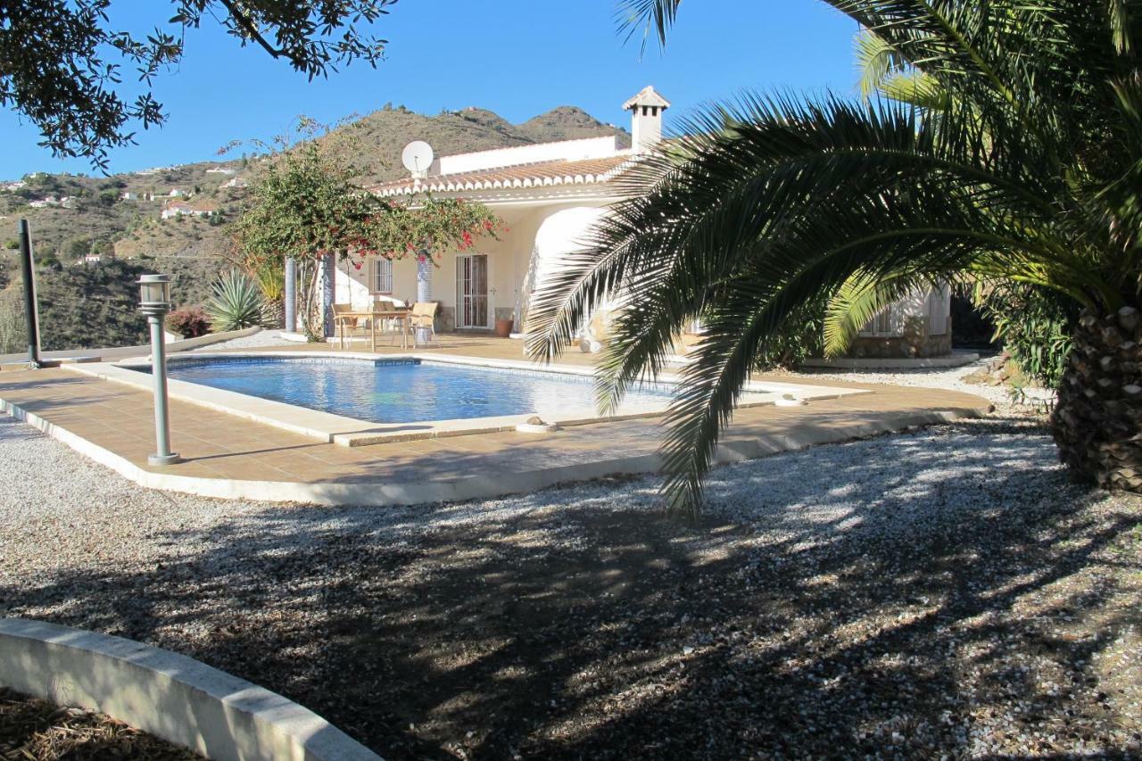 Villa Camakini With Heated Pool And Sea View Arenas  Eksteriør bilde